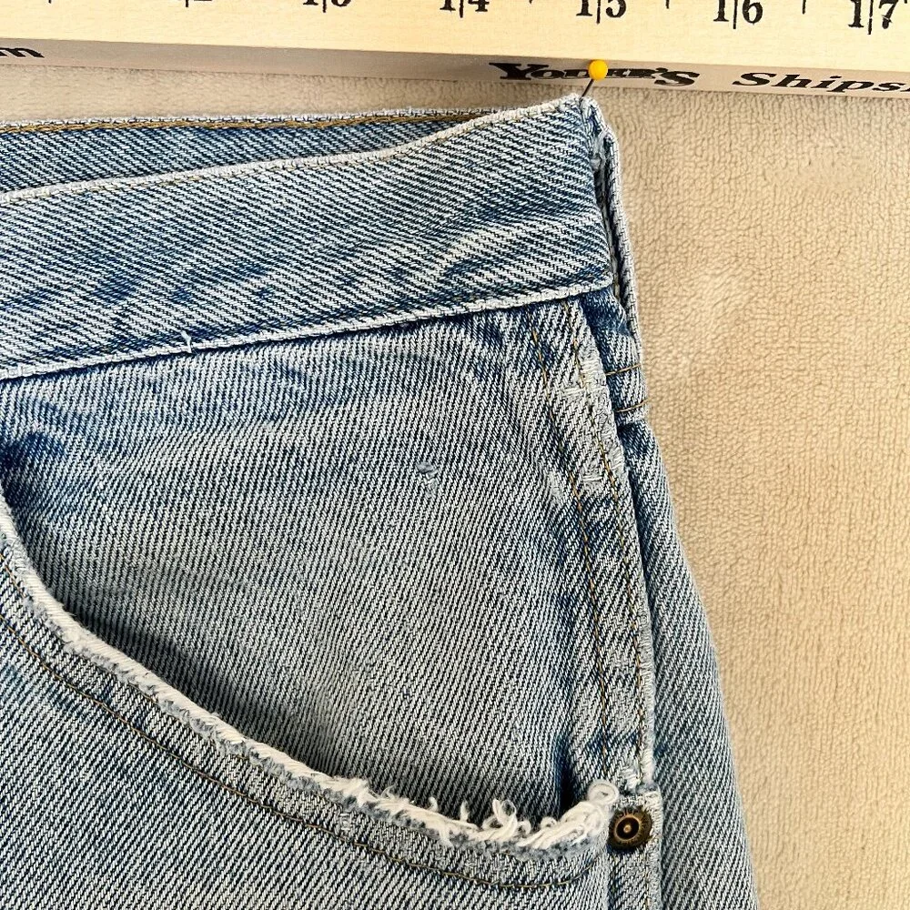 Wrangler Hero authentic jeans, light wash, visibly distressed 30x27 - Picture 3 of 8